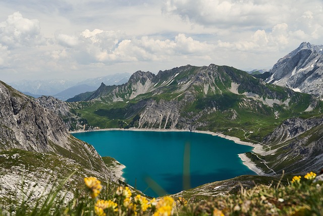 Panoramatour Vorarlberg – Bergpanorama mit Gipfelblick